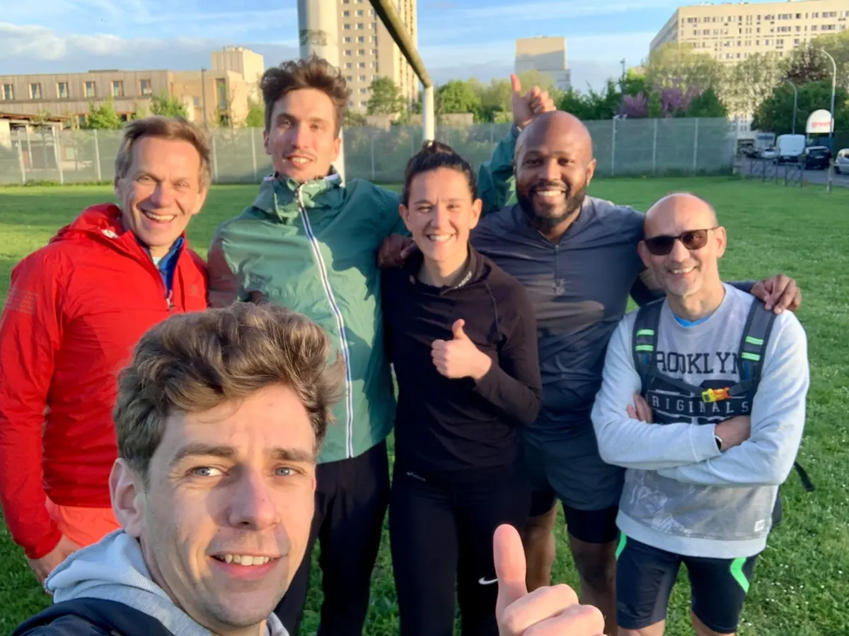 Antoine et les premiers coureurs Panzani, tout sourire après une séance